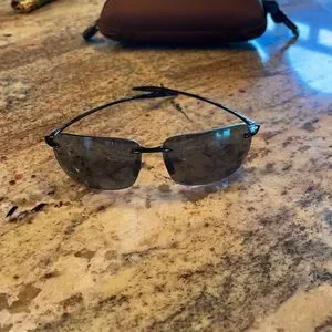 Maui Jim | Accessories | Copy Black Maui Jim Banzai  display picture 2